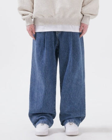 One Tuck Intent Denim Pants